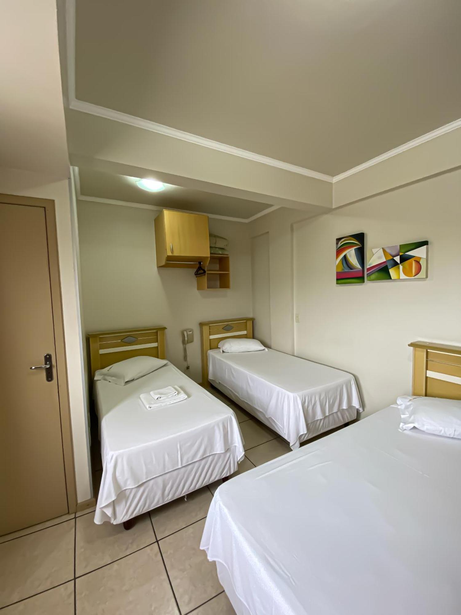Andardac Hotel Guaramirim Habitación foto
